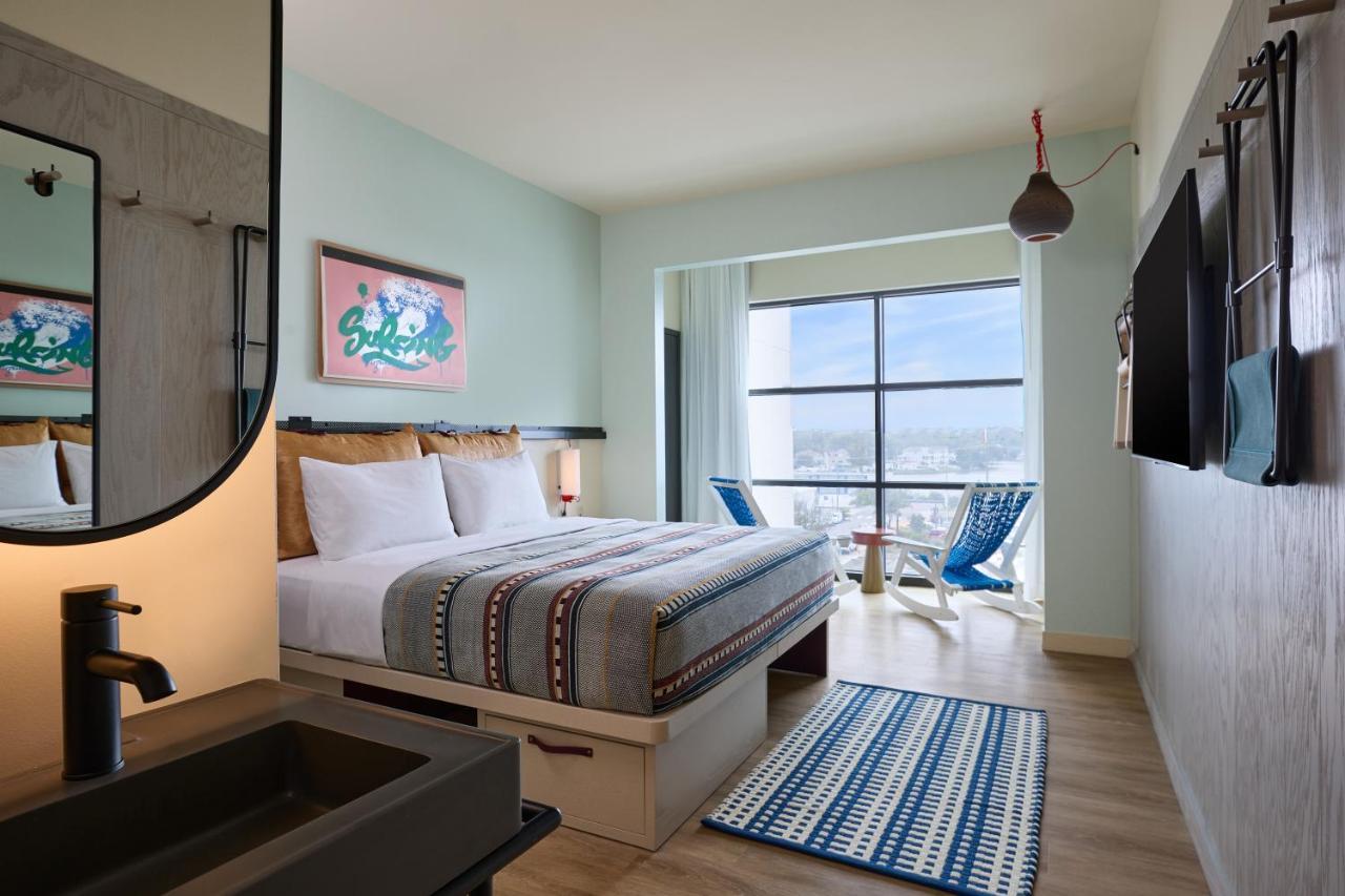 Moxy Virginia Beach Oceanfront Bagian luar foto