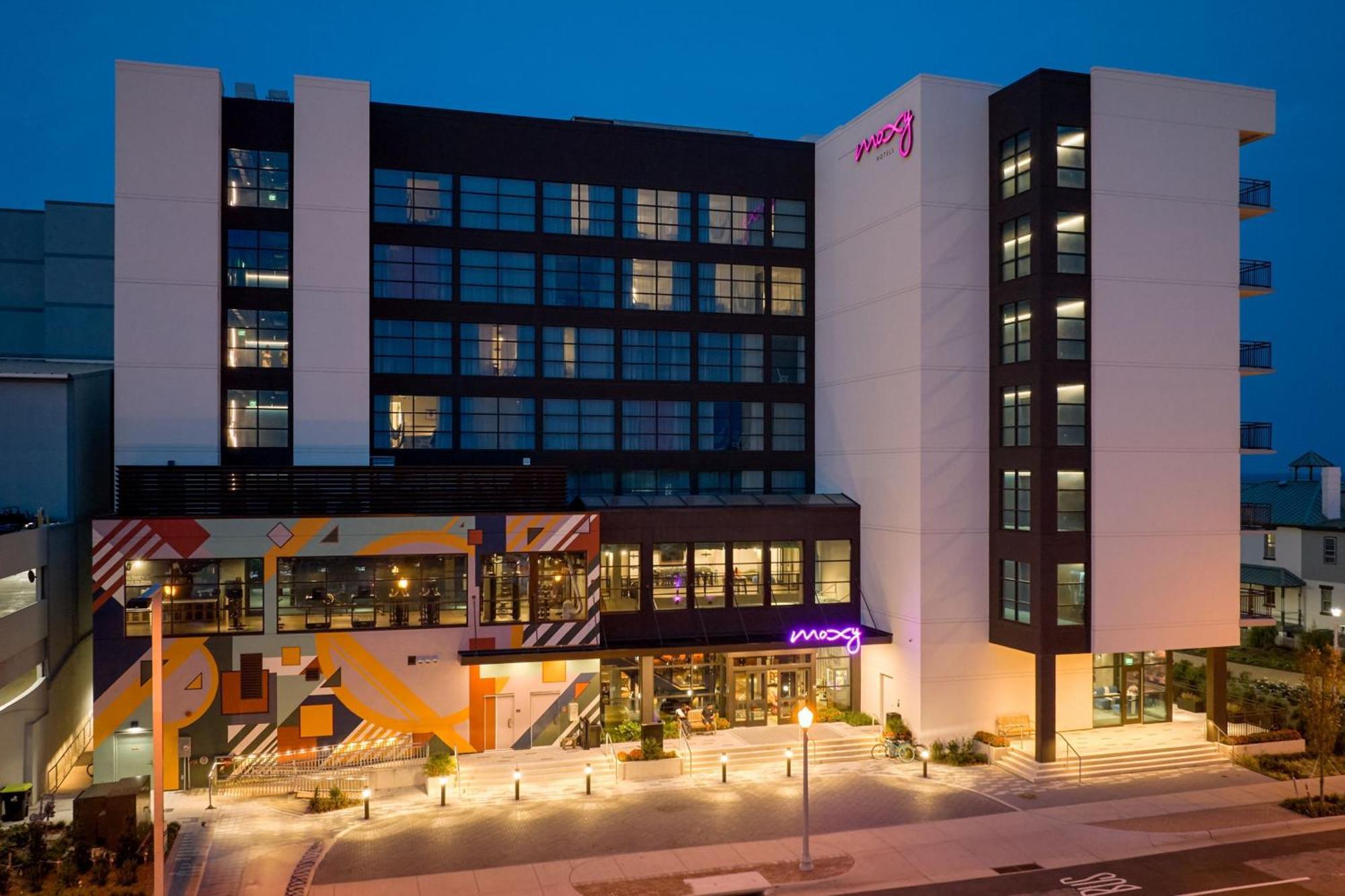Moxy Virginia Beach Oceanfront Bagian luar foto