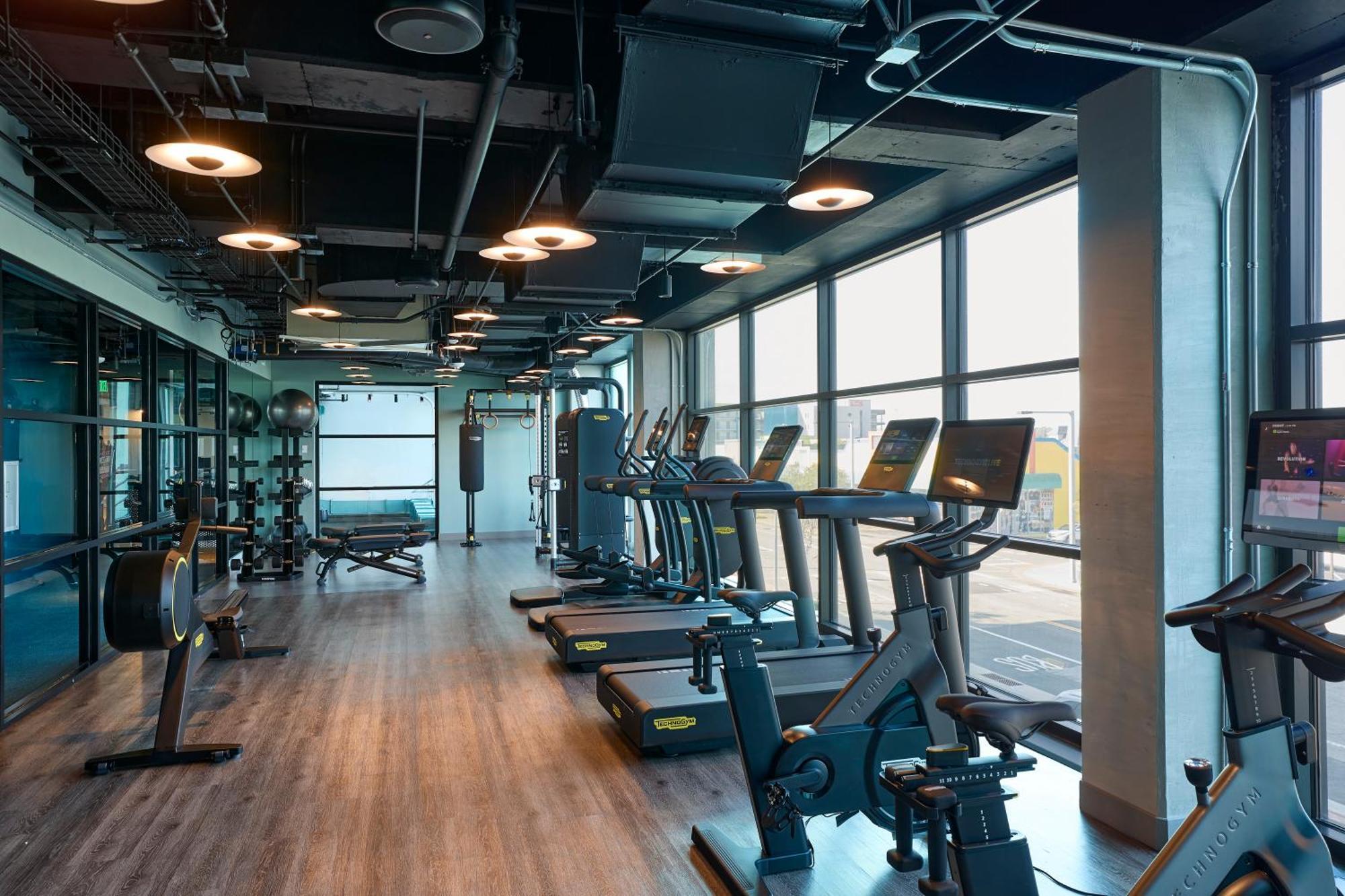 Moxy Virginia Beach Oceanfront Bagian luar foto